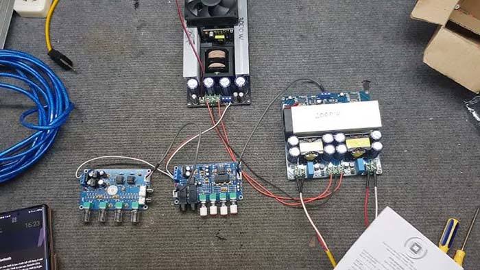 Amply 12V 2000W Class D