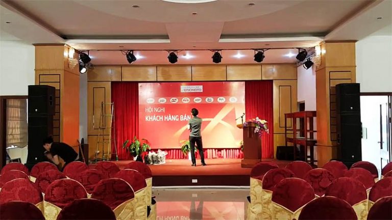 Thuê âm thanh hội trường để tổ chức sự kiện
